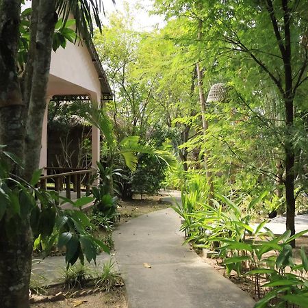 Bird Of Paradise Bungalows Kep Exterior foto